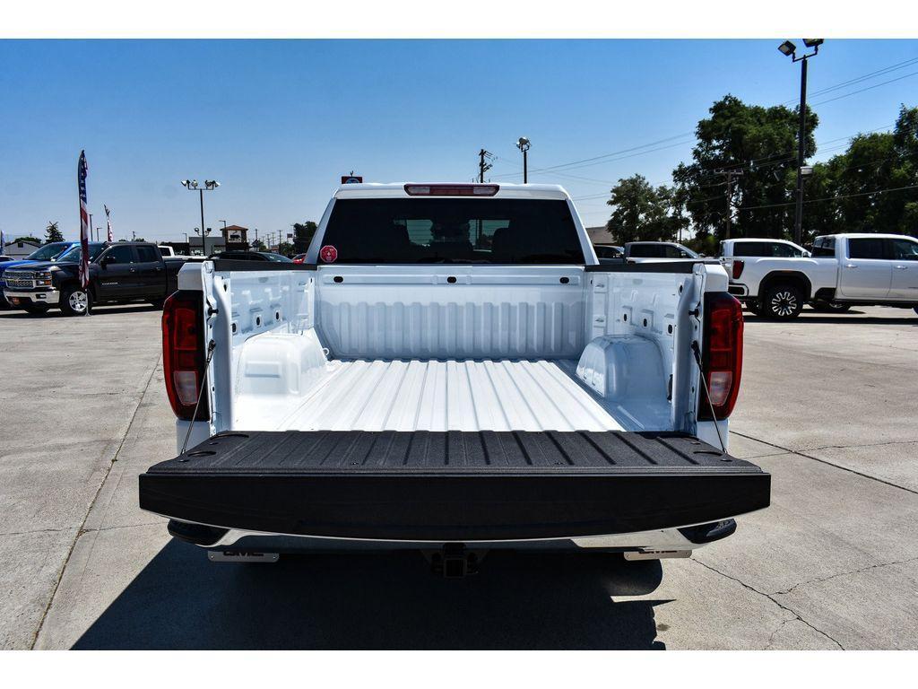 new 2024 GMC Sierra 1500 car, priced at $43,500
