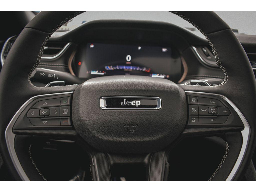 new 2025 Jeep Grand Cherokee L car, priced at $41,000