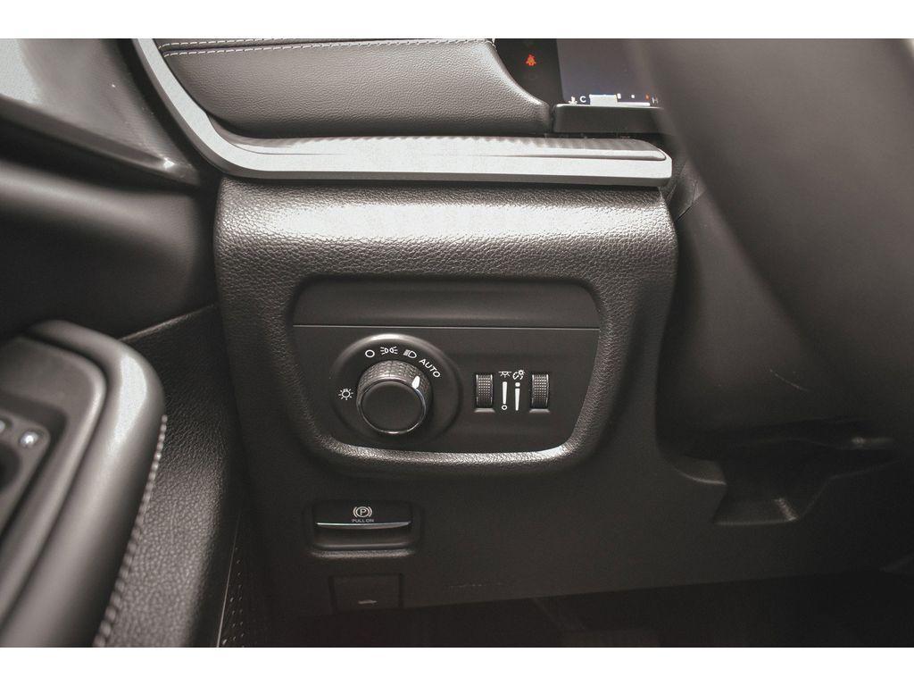 new 2025 Jeep Grand Cherokee L car, priced at $41,000