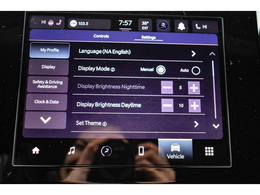 new 2025 Jeep Grand Cherokee car, priced at $37,250