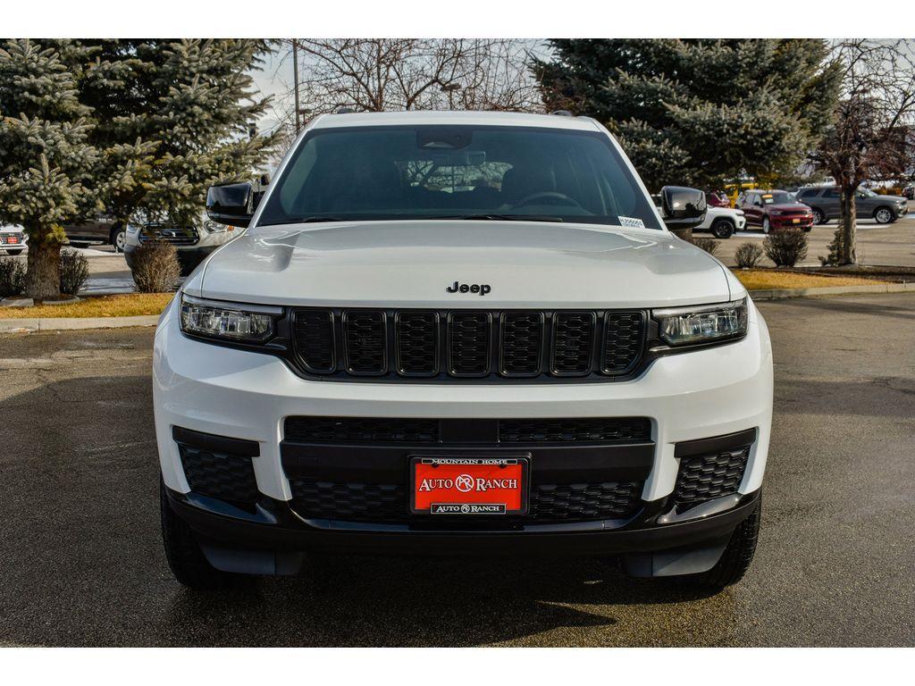 new 2025 Jeep Grand Cherokee L car, priced at $41,000
