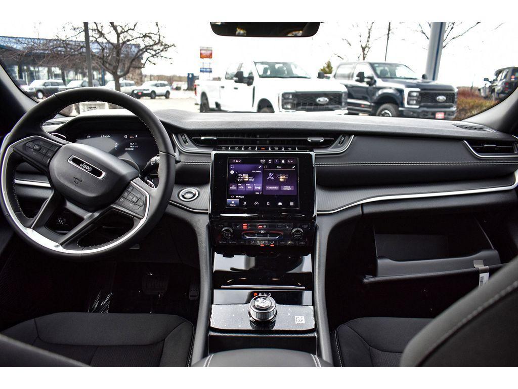 new 2025 Jeep Grand Cherokee L car, priced at $38,500