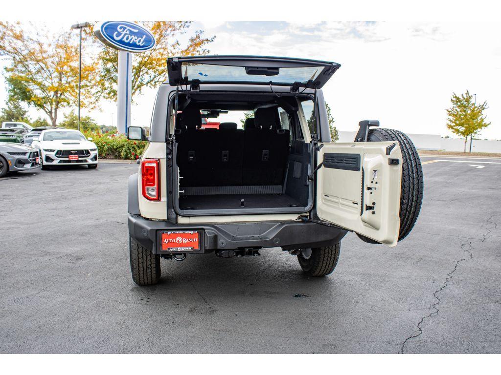 new 2025 Ford Bronco car, priced at $43,449