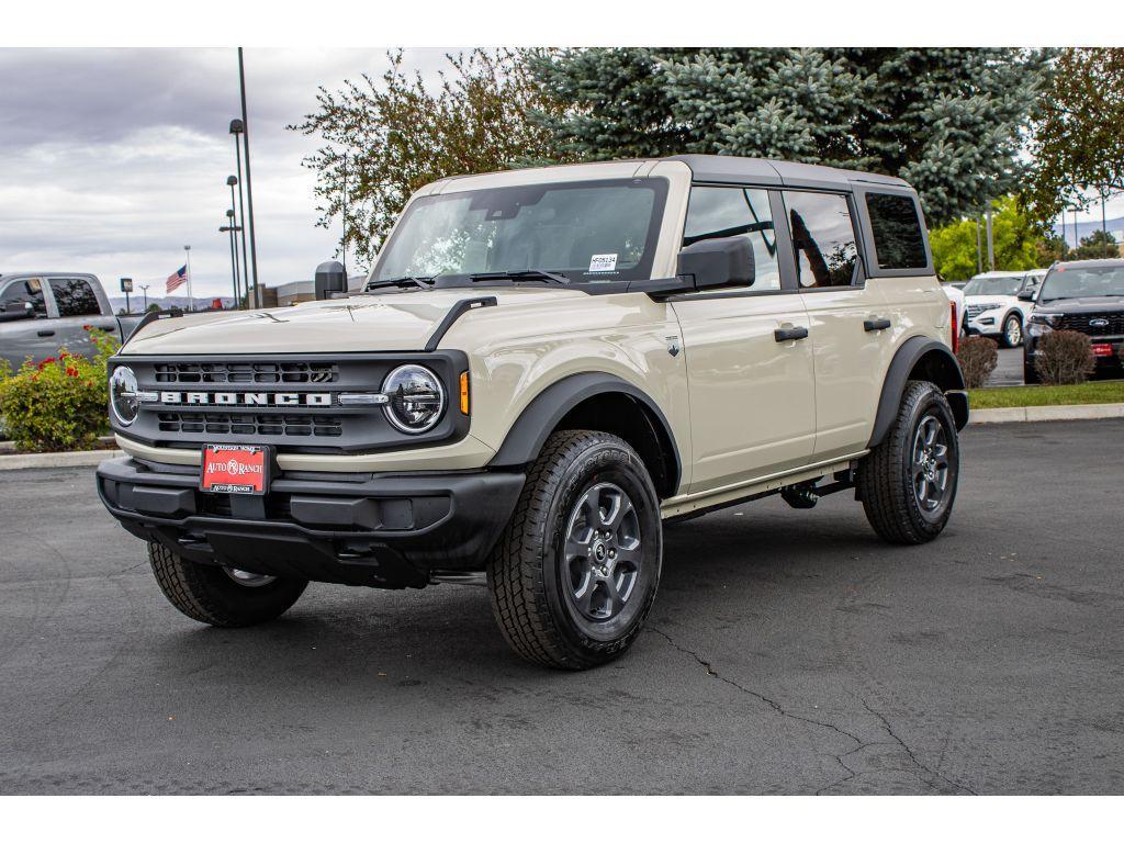 new 2025 Ford Bronco car, priced at $43,449