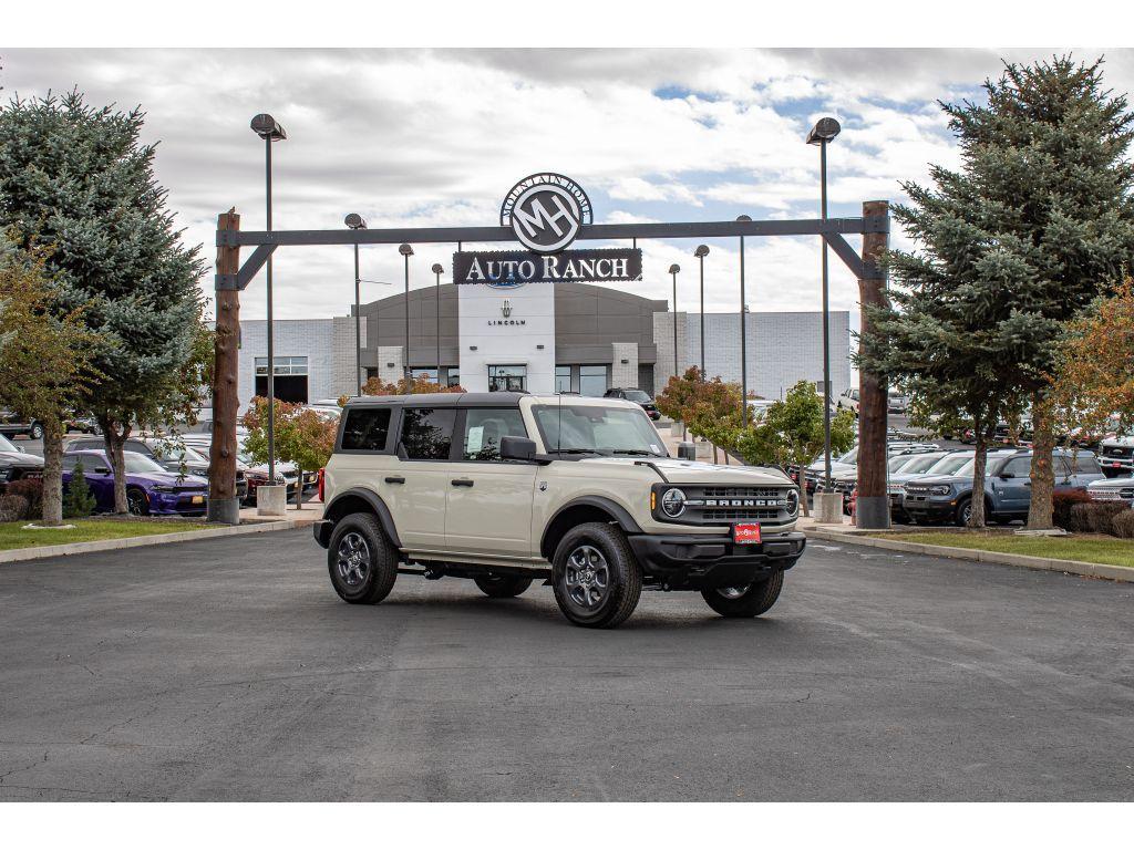 new 2025 Ford Bronco car, priced at $43,449