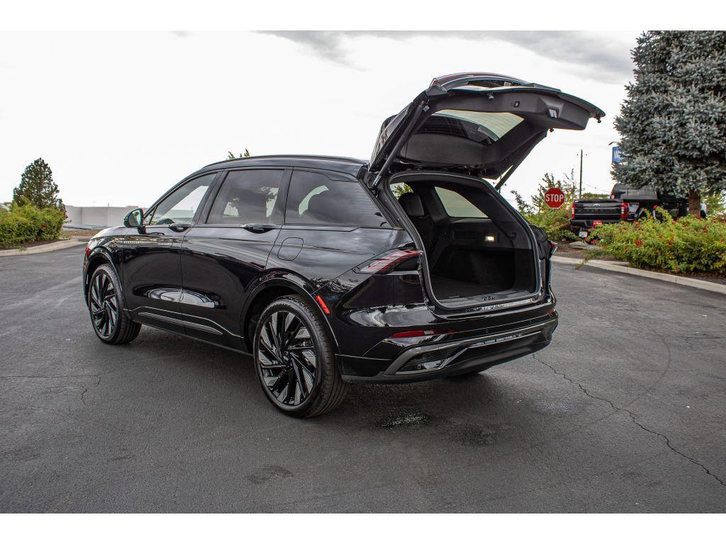 new 2025 Lincoln Nautilus car, priced at $67,449
