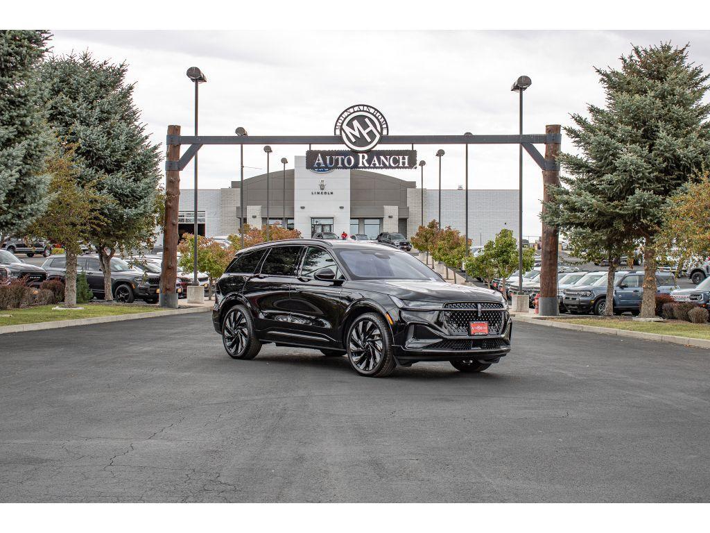 new 2025 Lincoln Nautilus car, priced at $67,449