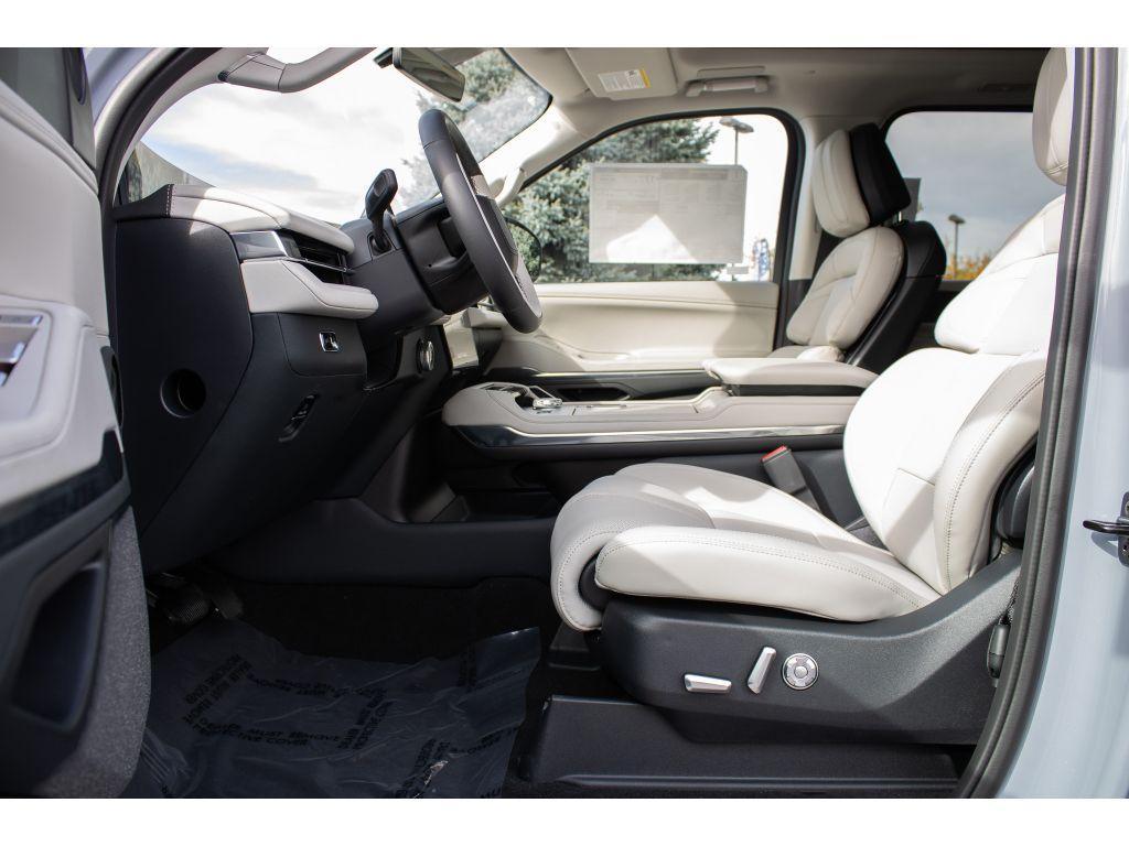 new 2025 Lincoln Navigator L car, priced at $101,949