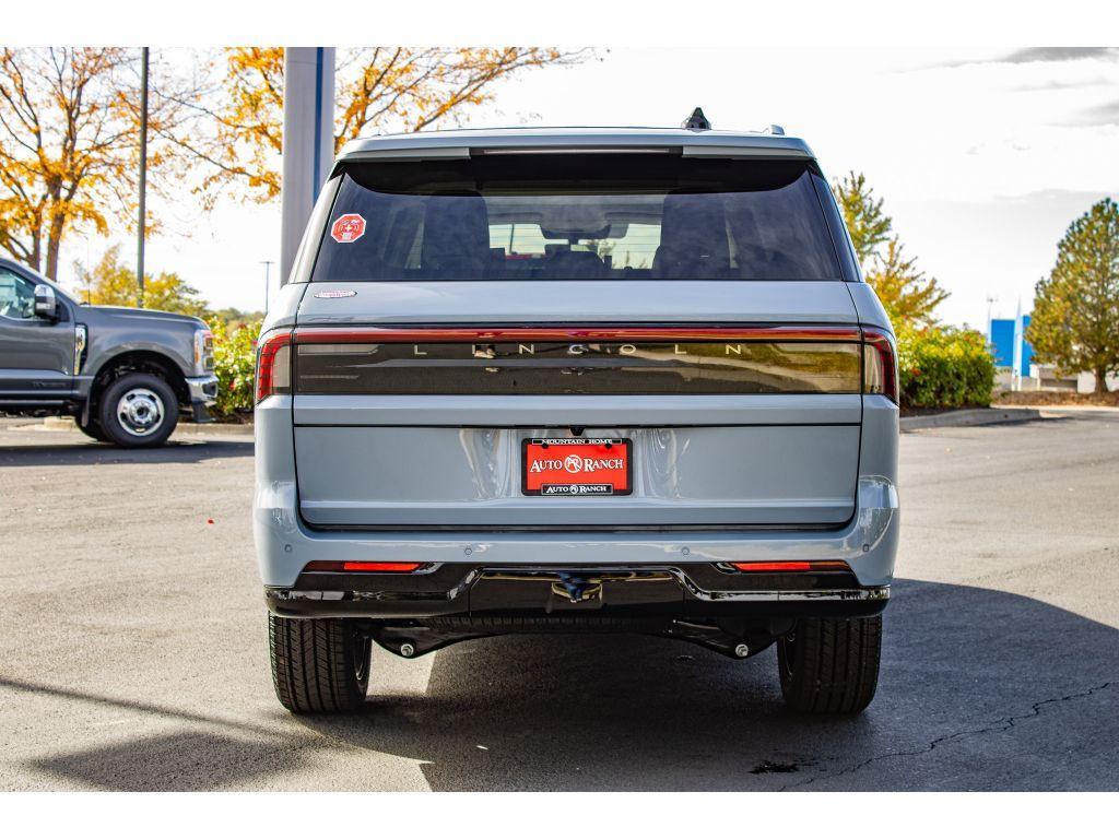 new 2025 Lincoln Navigator L car, priced at $101,949