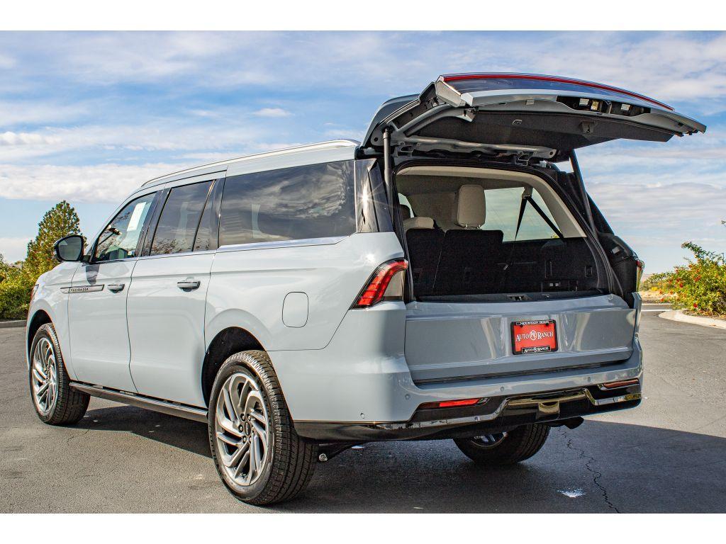 new 2025 Lincoln Navigator L car, priced at $101,949