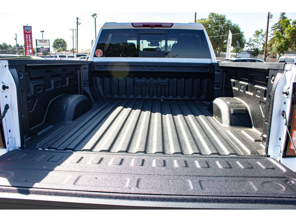 new 2025 GMC Sierra 2500 car, priced at $62,000