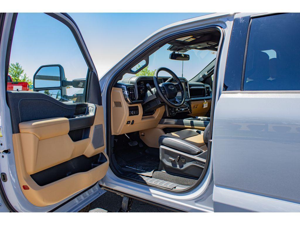 new 2025 Ford F-350 car, priced at $81,000