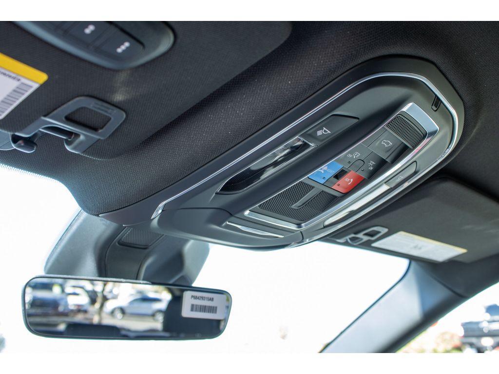 new 2025 Jeep Grand Cherokee car, priced at $42,699