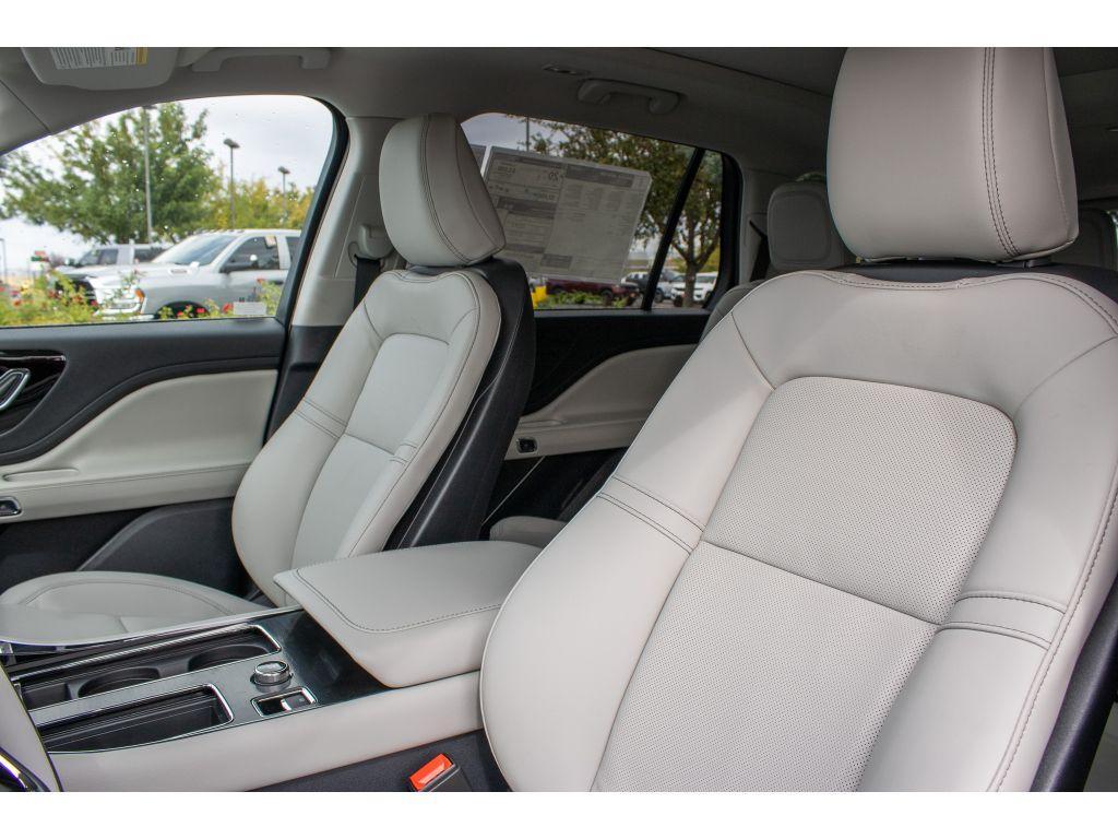 new 2025 Lincoln Aviator car, priced at $59,500