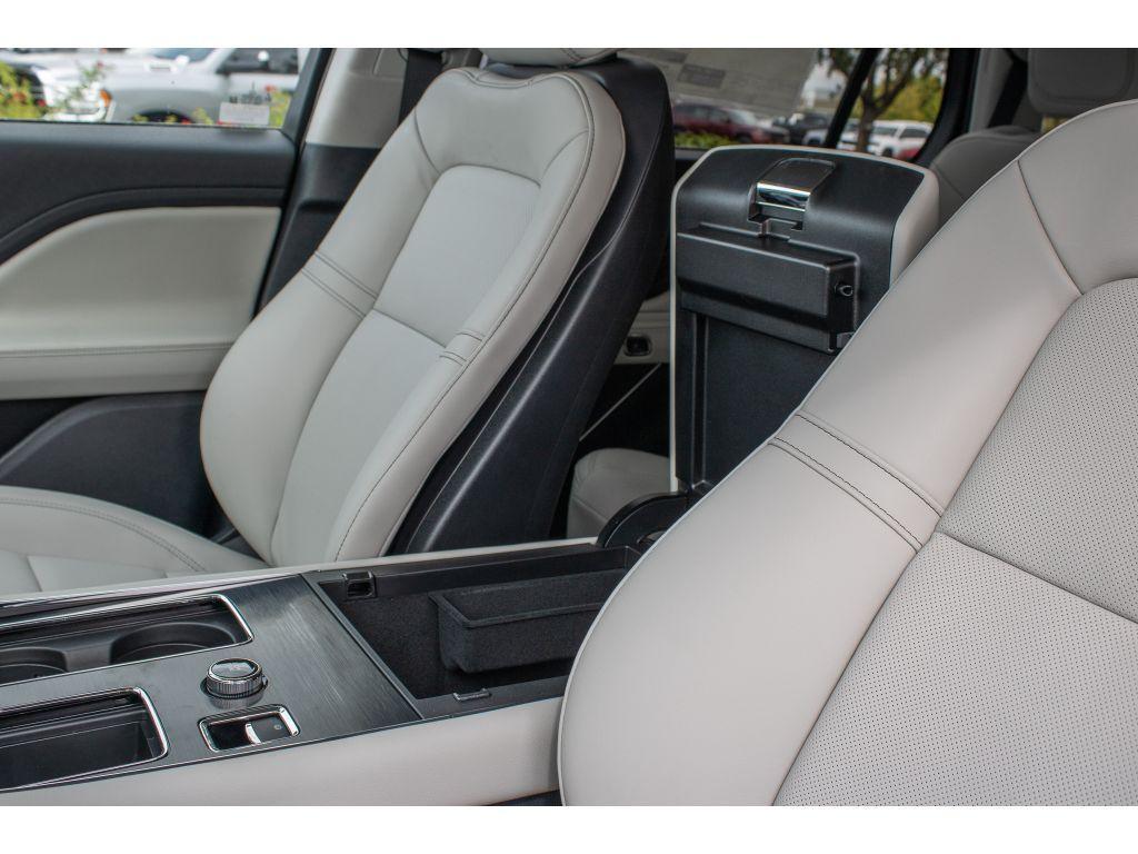 new 2025 Lincoln Aviator car, priced at $59,500