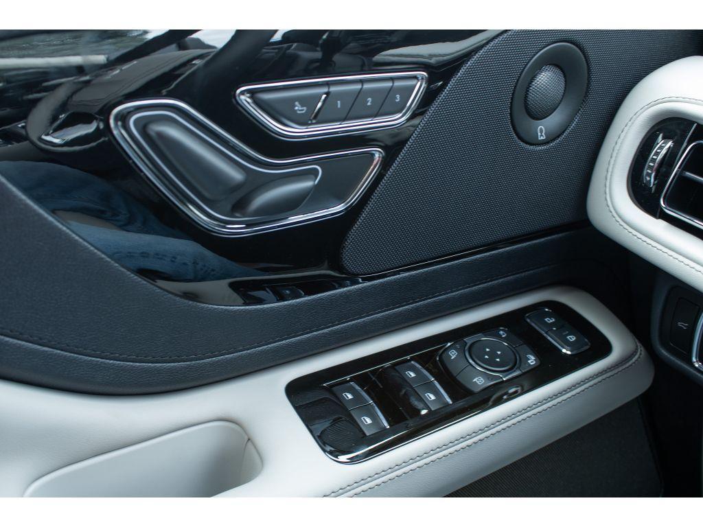 new 2025 Lincoln Aviator car, priced at $59,500