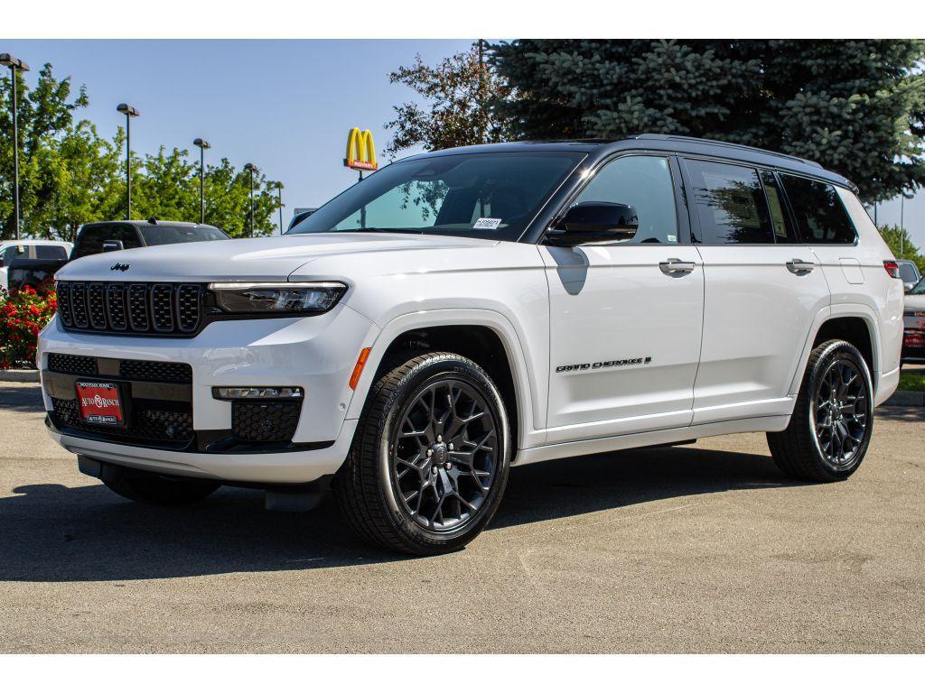 new 2025 Jeep Grand Cherokee L car, priced at $60,000