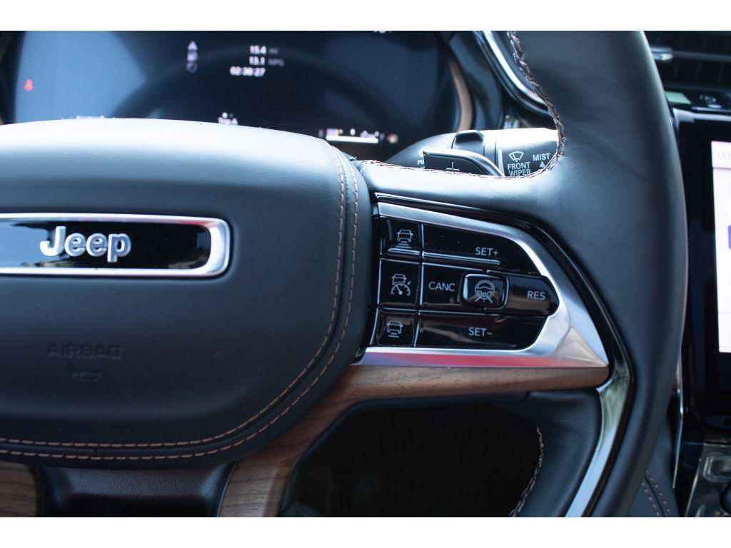 new 2025 Jeep Grand Cherokee L car, priced at $60,000