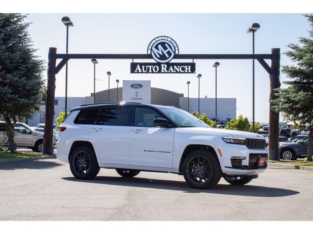 new 2025 Jeep Grand Cherokee L car, priced at $60,000
