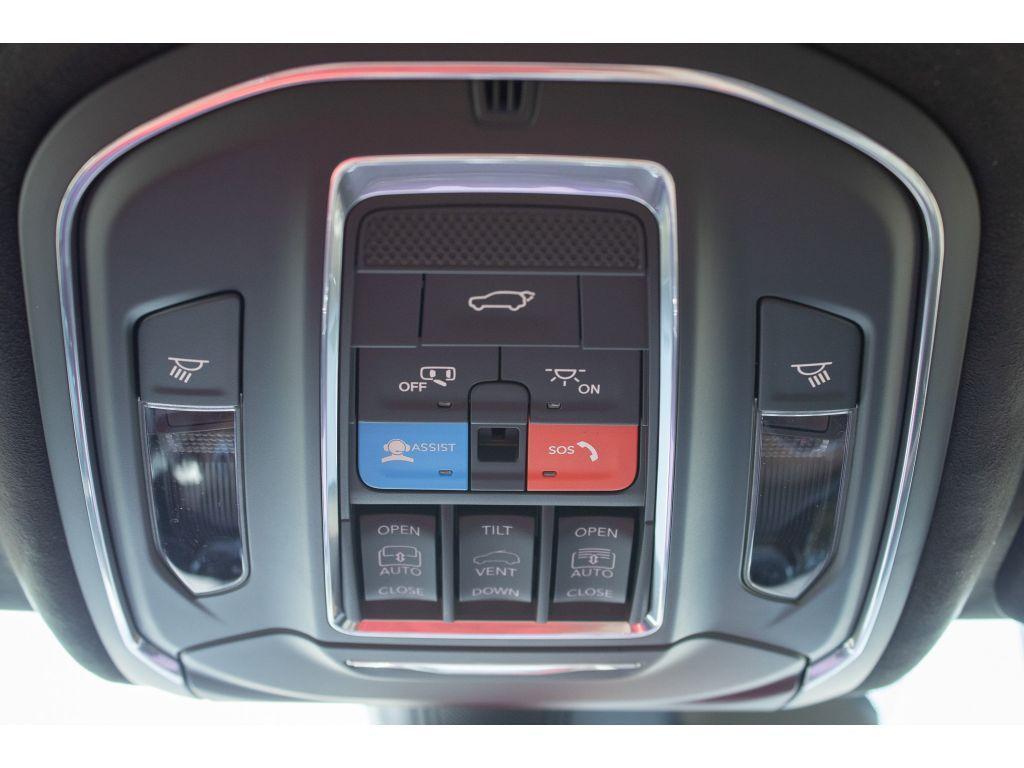 new 2025 Jeep Grand Cherokee L car, priced at $60,000