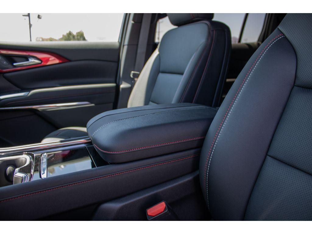 new 2025 Chevrolet Traverse car, priced at $54,000