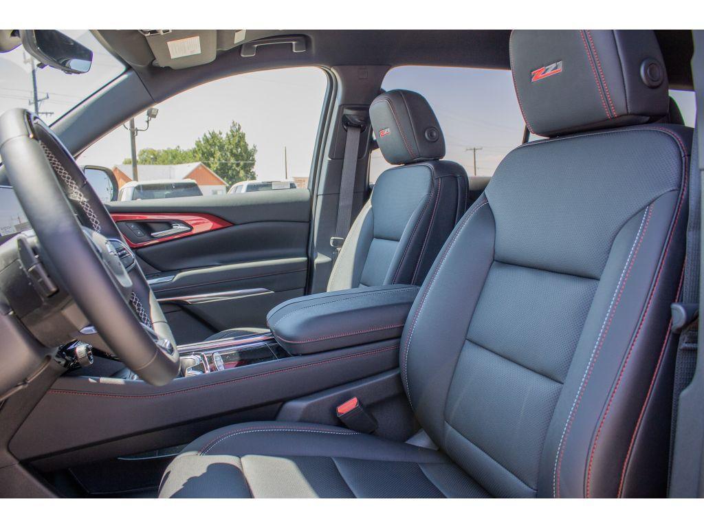 new 2025 Chevrolet Traverse car, priced at $54,000