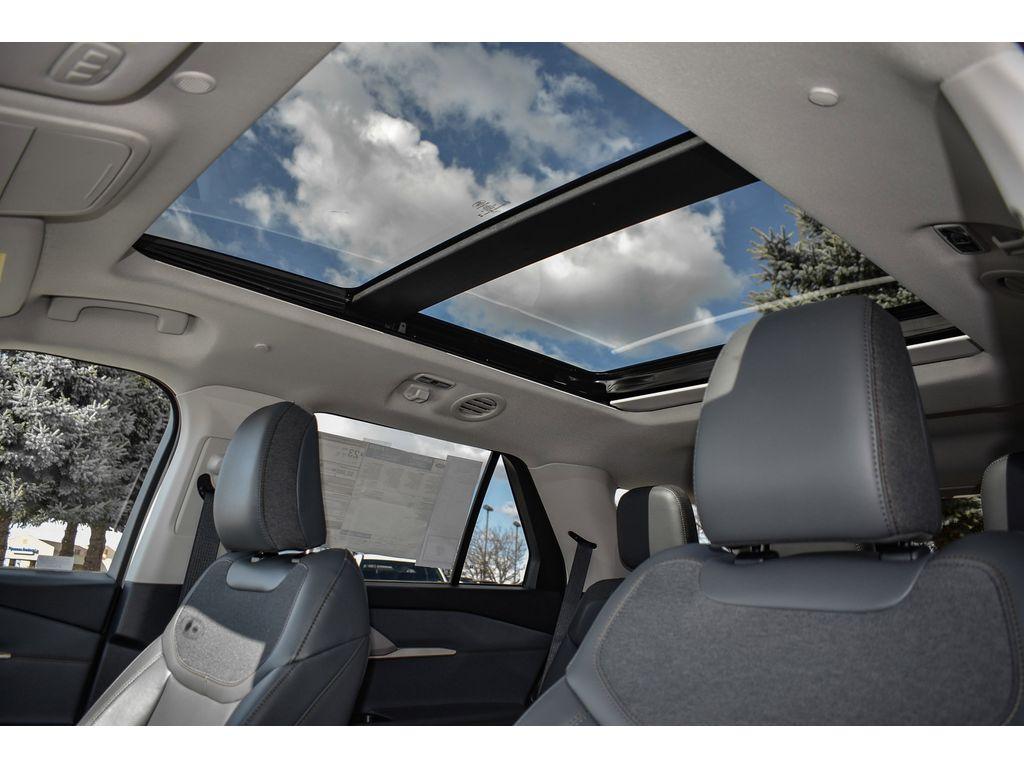 new 2025 Ford Explorer car, priced at $45,000