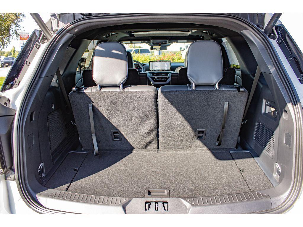 new 2025 Ford Explorer car, priced at $47,000