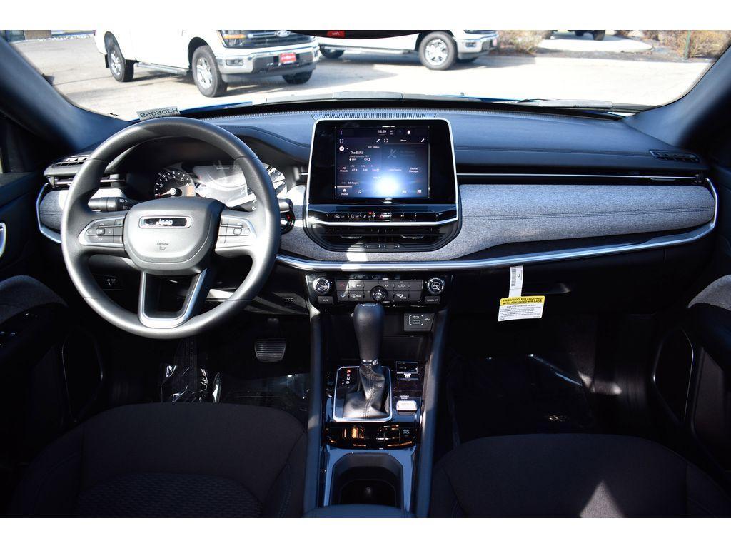 new 2025 Jeep Compass car, priced at $25,000