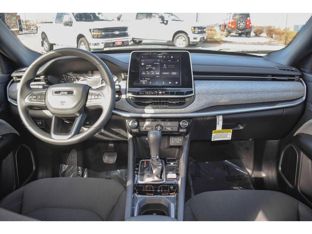 new 2025 Jeep Compass car, priced at $25,000