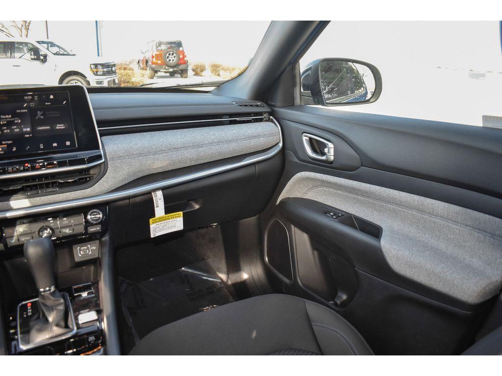 new 2025 Jeep Compass car, priced at $25,000