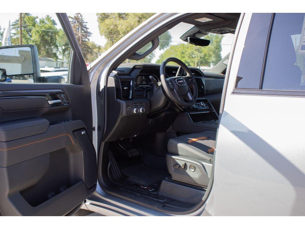 new 2025 GMC Sierra 2500 car, priced at $84,000