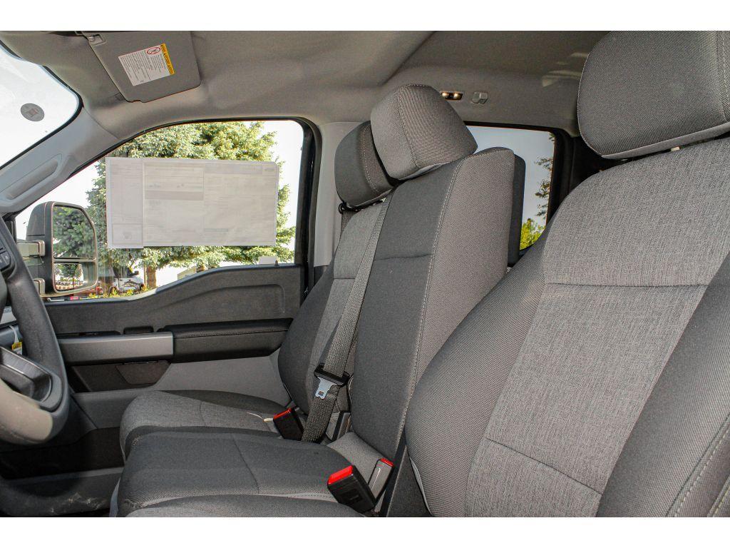 new 2025 Ford F-250 car, priced at $63,000