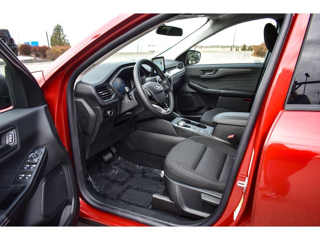 new 2025 Ford Escape car, priced at $31,000
