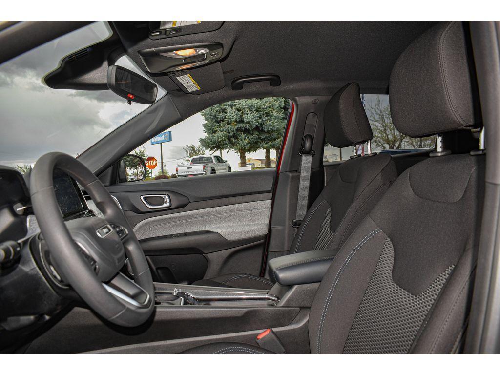 new 2025 Jeep Compass car, priced at $25,000