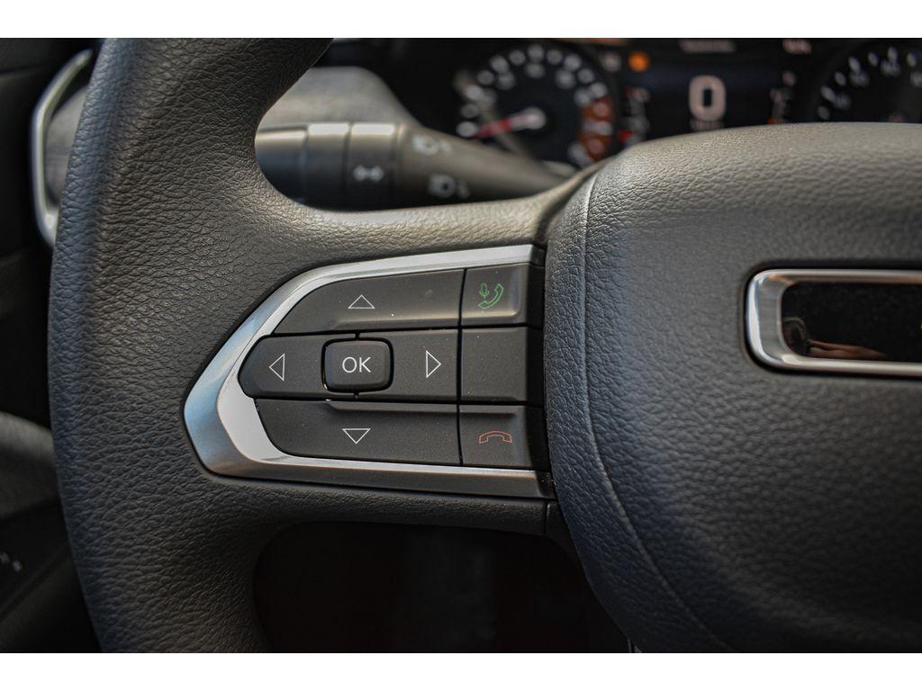 new 2025 Jeep Compass car, priced at $25,000