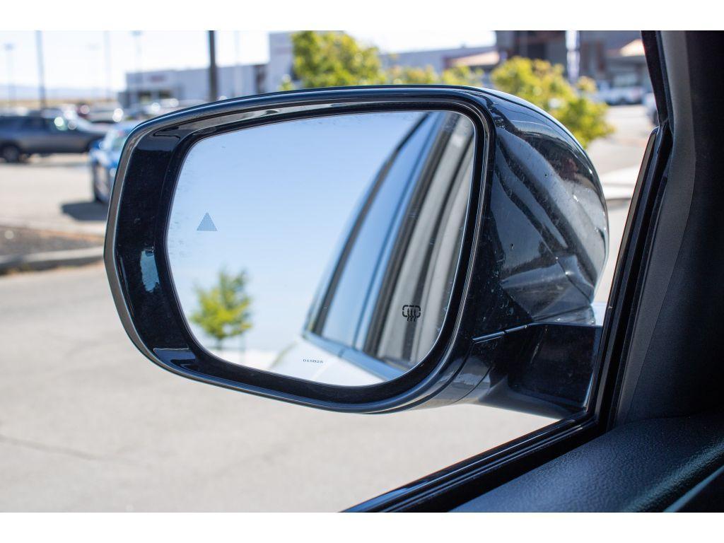 new 2025 Jeep Grand Cherokee car, priced at $43,199