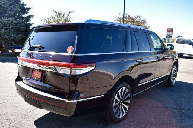 new 2024 Lincoln Navigator L car