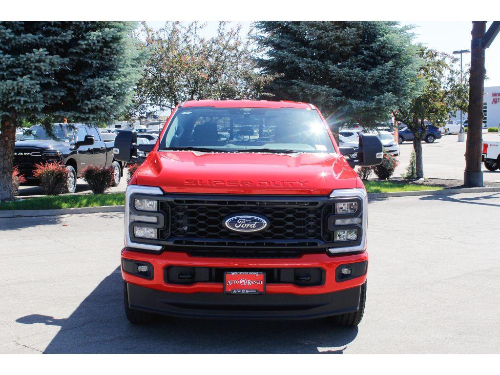 new 2025 Ford F-250 car, priced at $62,500