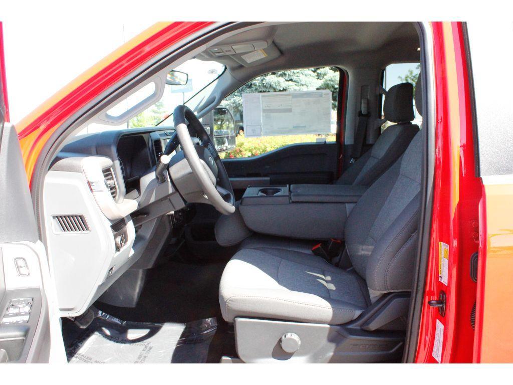 new 2025 Ford F-250 car, priced at $62,500