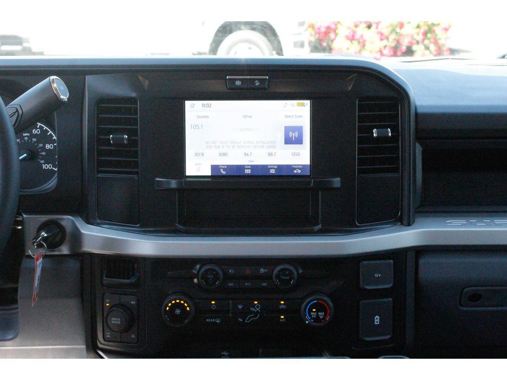 new 2025 Ford F-250 car, priced at $62,500