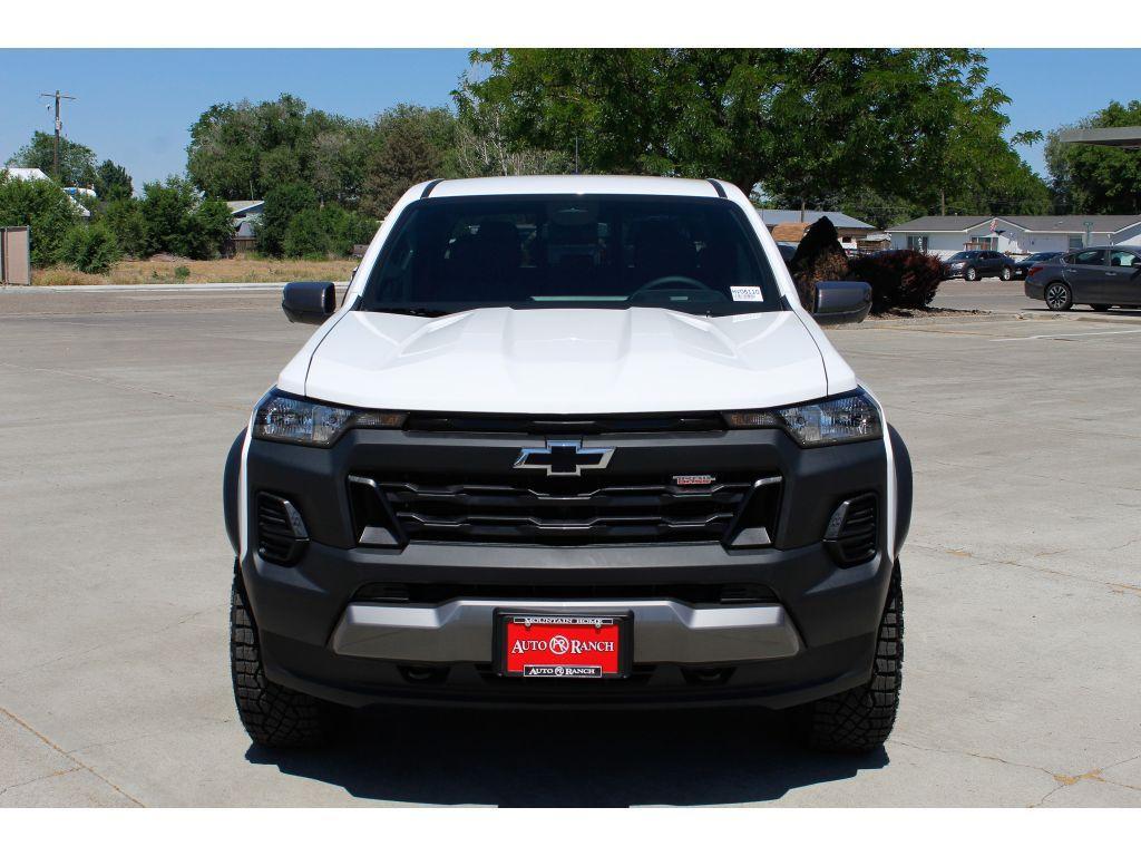 new 2025 Chevrolet Colorado car, priced at $43,000