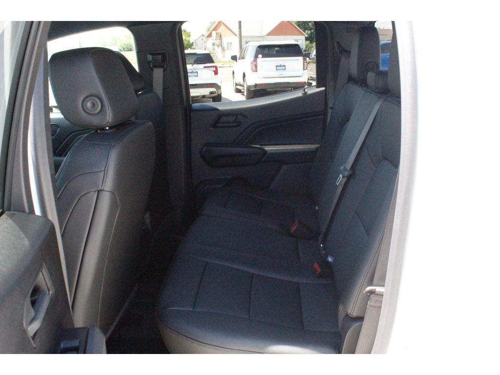 new 2025 Chevrolet Colorado car, priced at $43,000