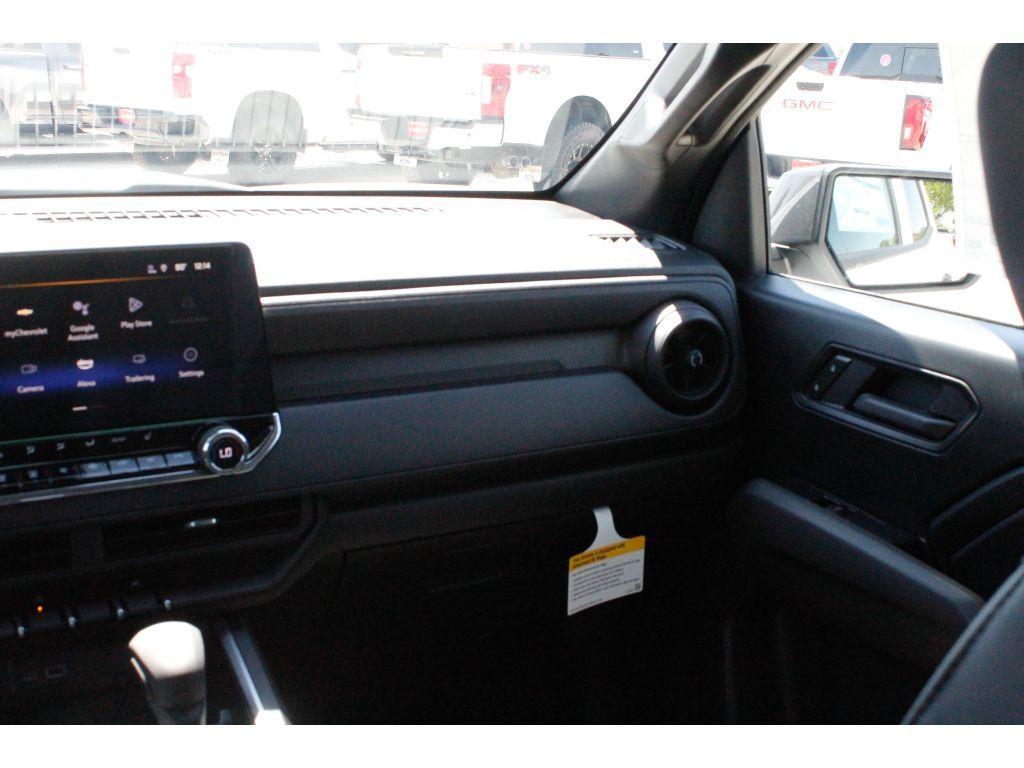 new 2025 Chevrolet Colorado car, priced at $43,000