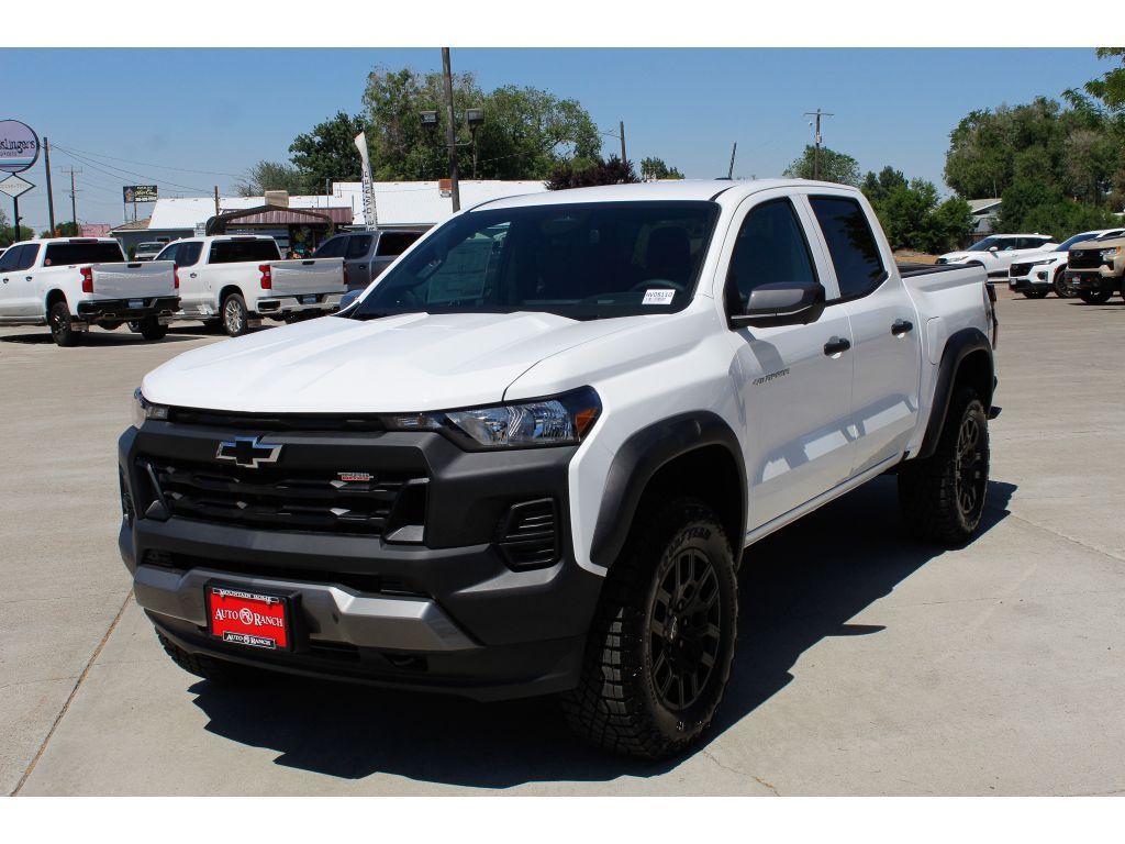 new 2025 Chevrolet Colorado car, priced at $43,000