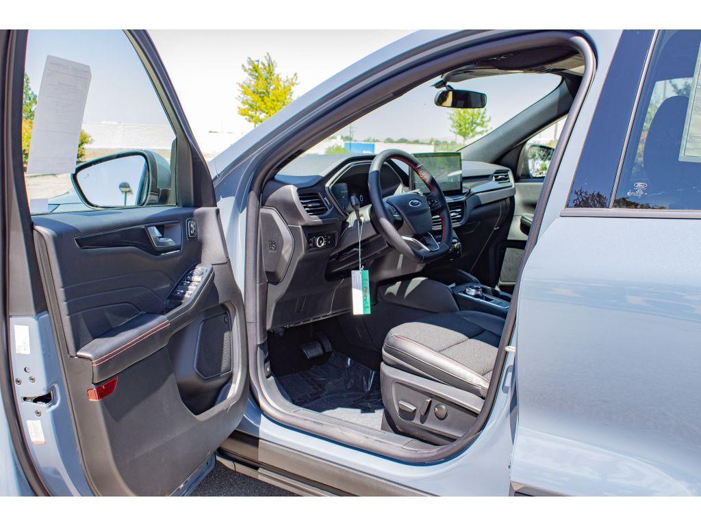 new 2025 Ford Escape car, priced at $37,500