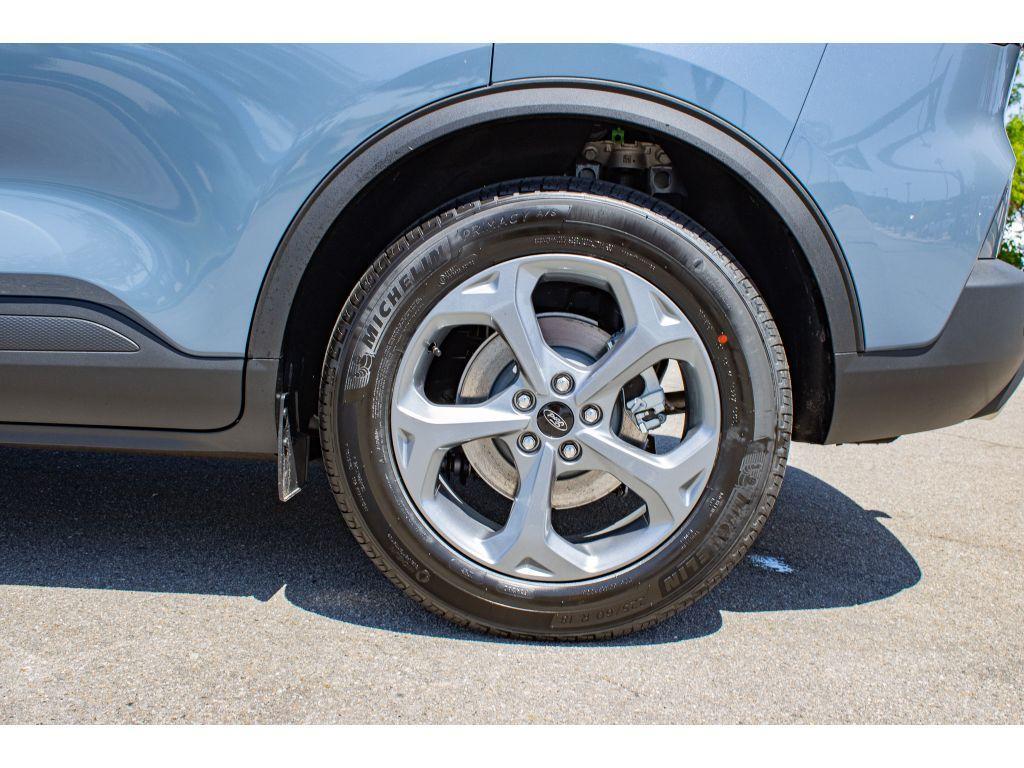 new 2025 Ford Escape car, priced at $37,500