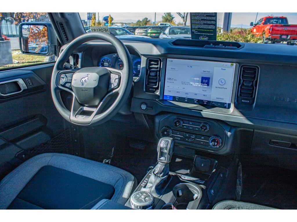 new 2025 Ford Bronco car, priced at $40,450