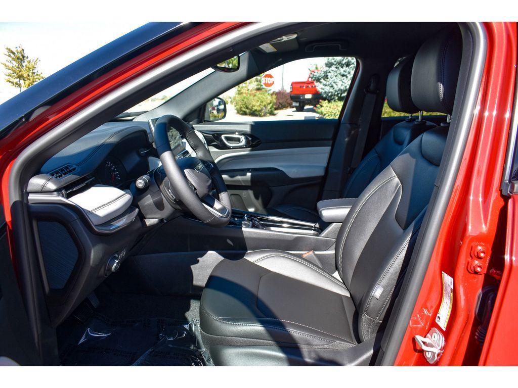 new 2025 Jeep Compass car, priced at $29,000