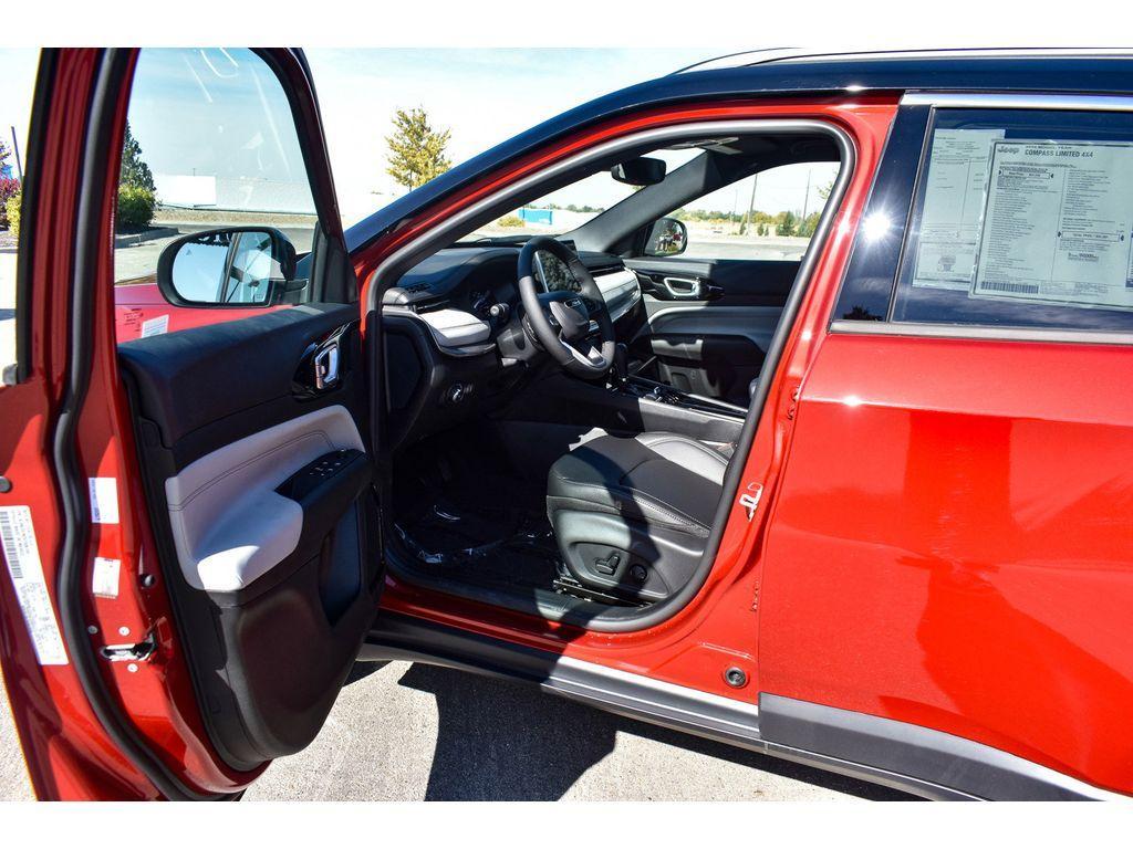 new 2025 Jeep Compass car, priced at $29,000